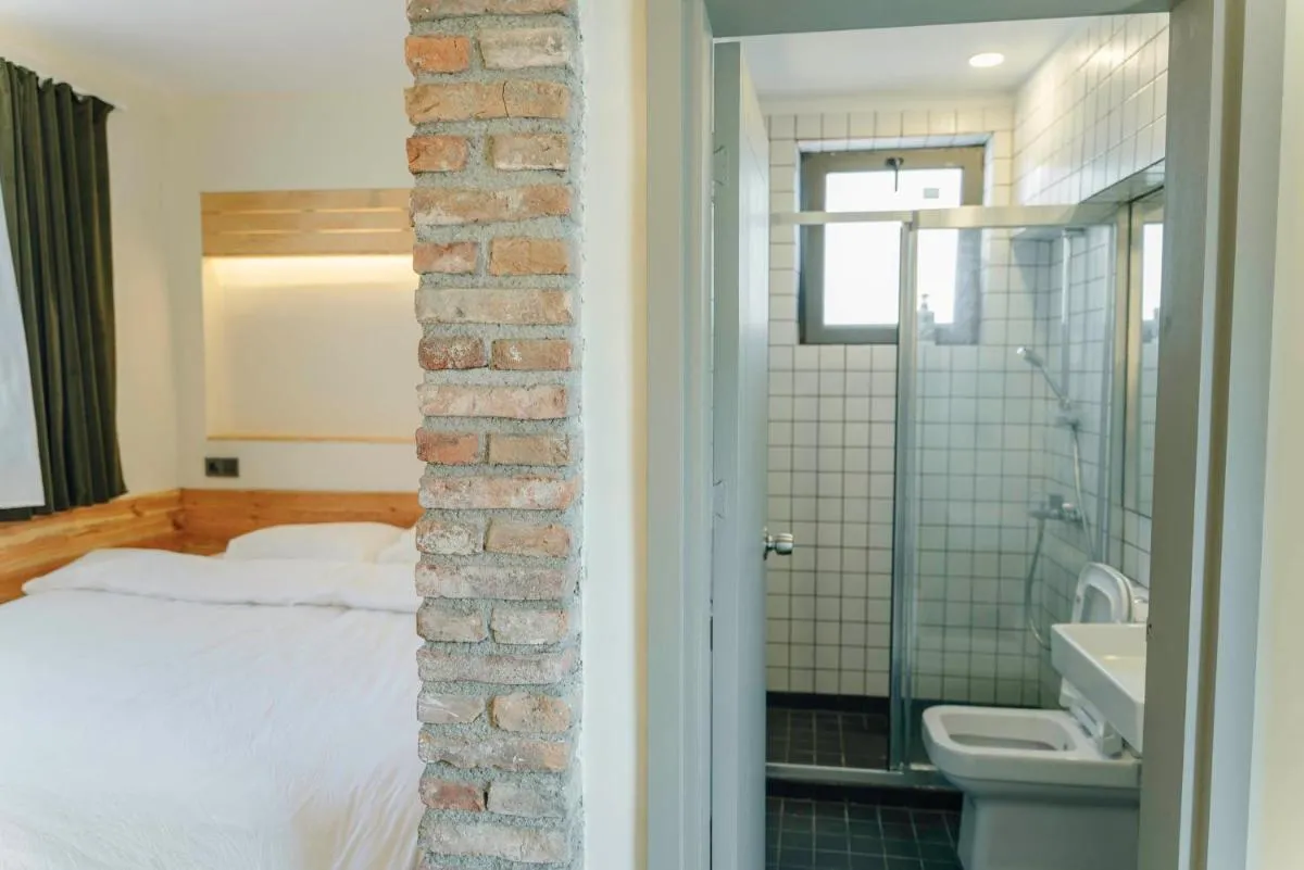 Image 2 of FLANEUR HOSTEL