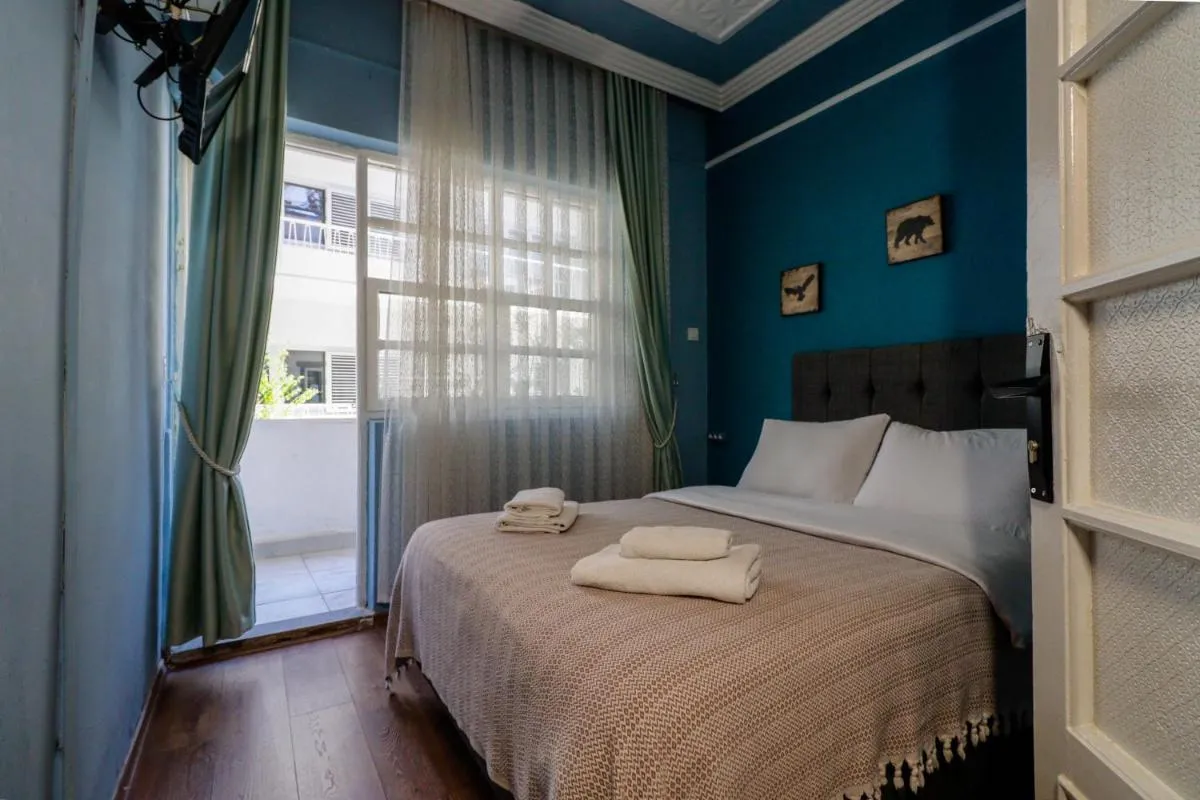 Image 1 of Gold Coast Hostel