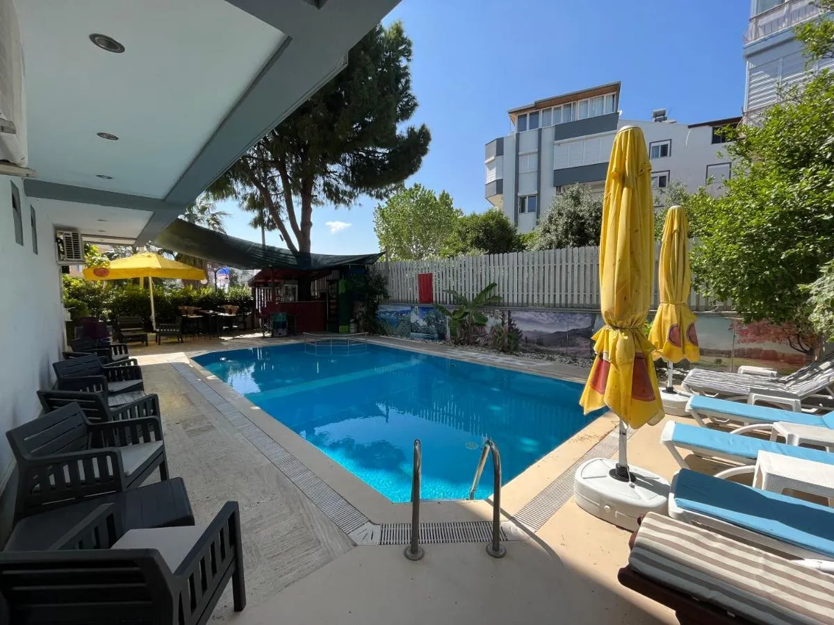 Image 2 of Hotel Lunay