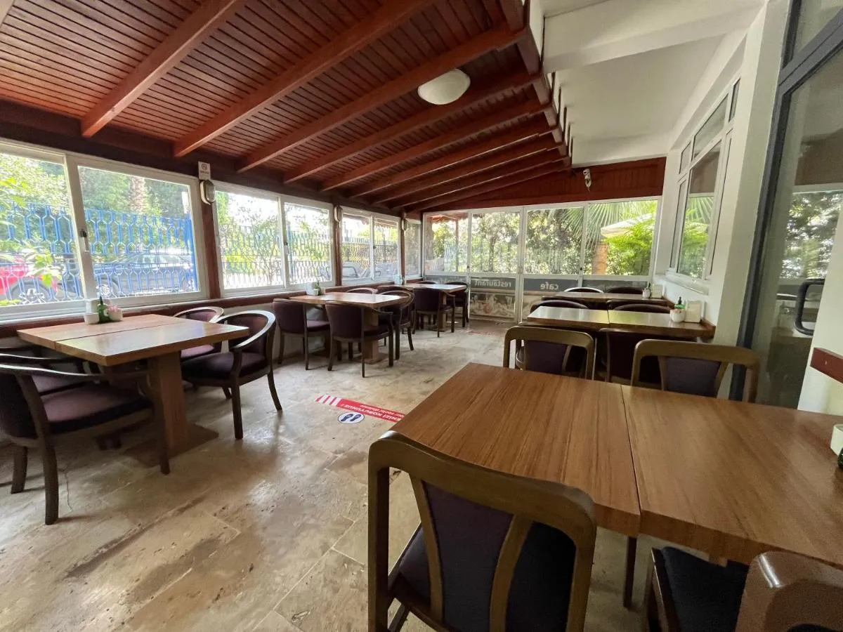 Image 4 of Hotel Lunay