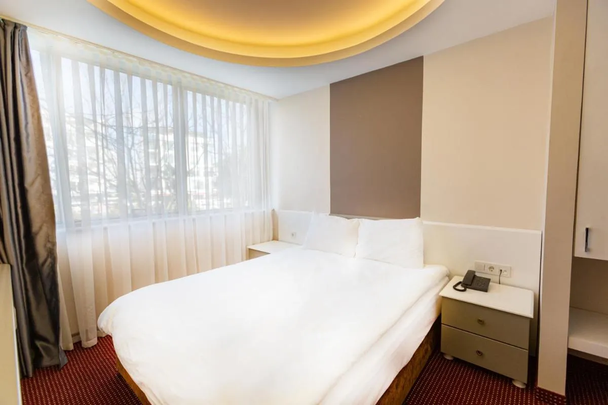Image 6 of IS Hotel