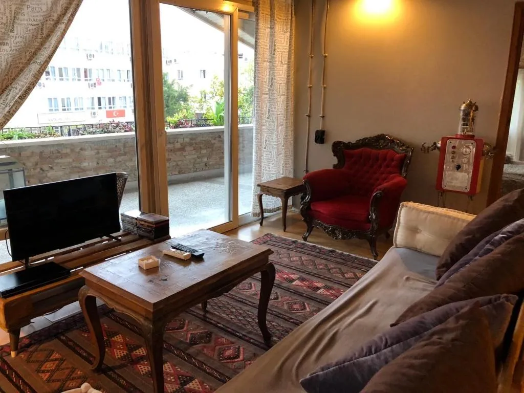 Image 2 of Kaleiçi benzersiz donanımlı müthiş teras keyfi uygun fiyat EV