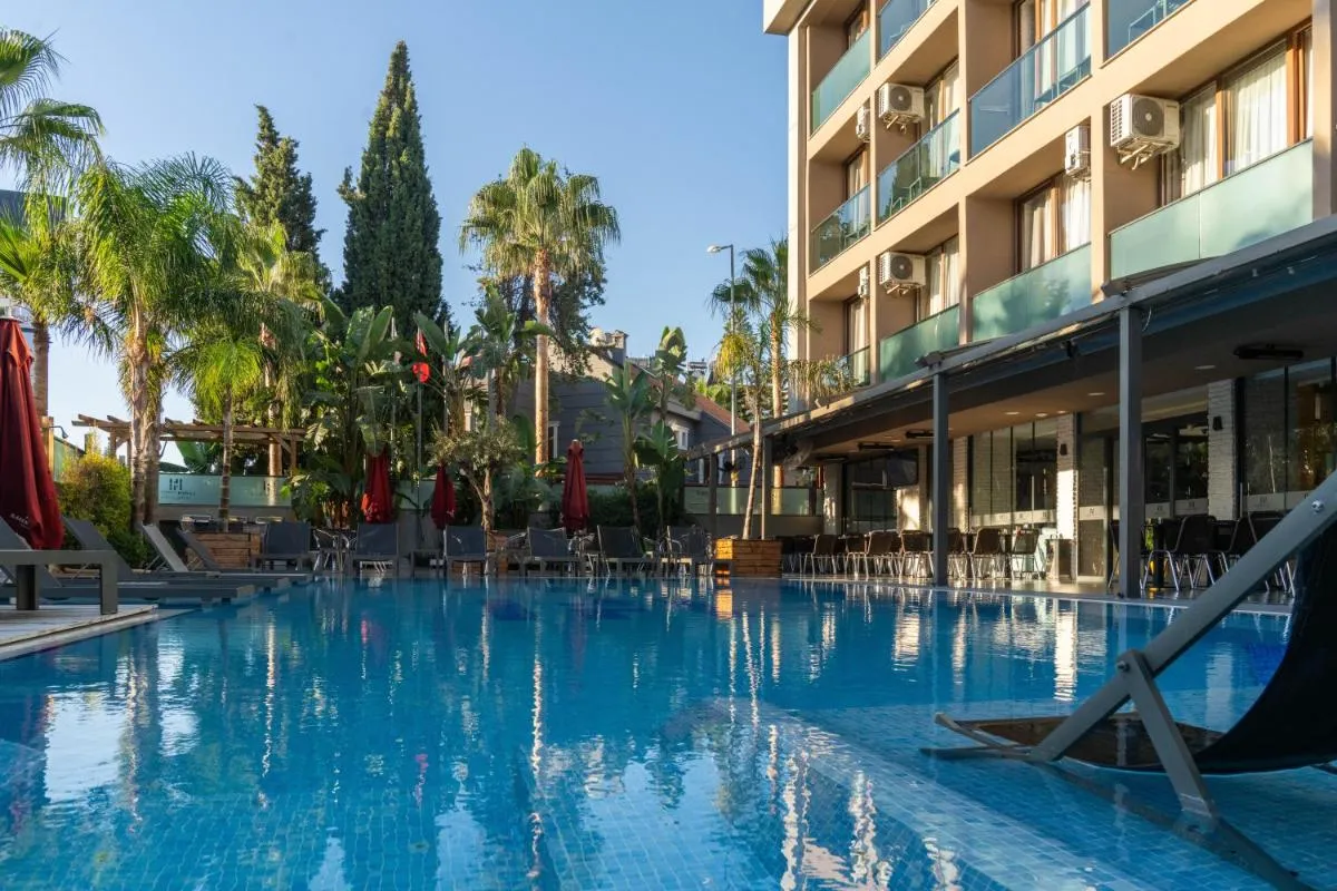 Image 2 of Laren Family Hotel & Spa – Boutique Class
