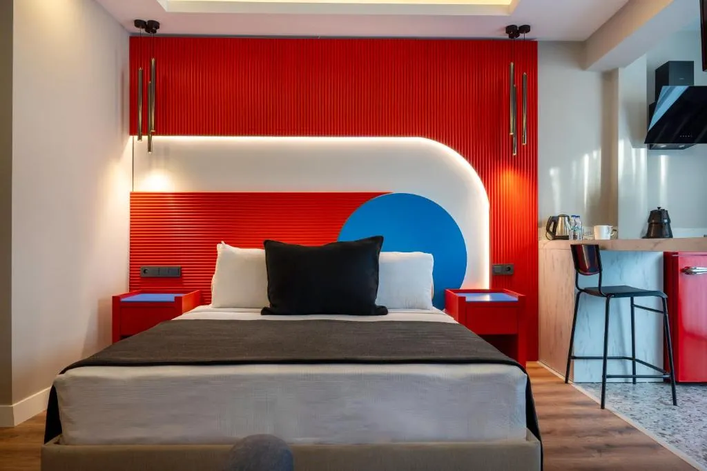 Image of Lucky Monkey Midi Hotel