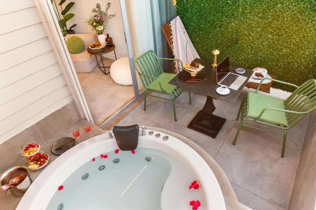 Image 2 of Luff Living – Adult Only