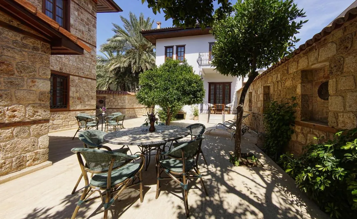 Image 6 of Minyon Hotel