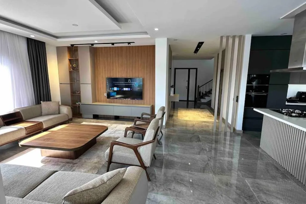Image 5 of Modern Luxury Villa