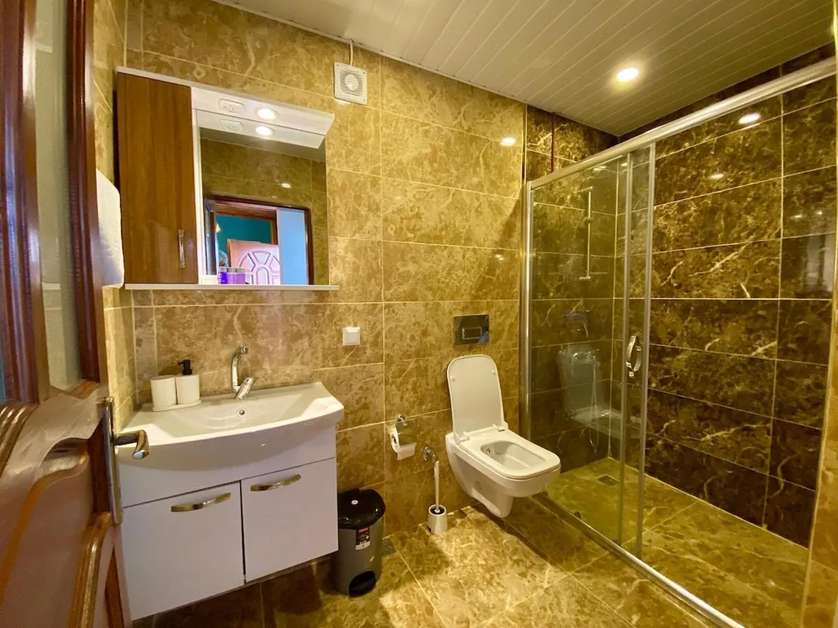 Image 1 of Oldtown Family Fisher Suit With 3 Bedrooms
