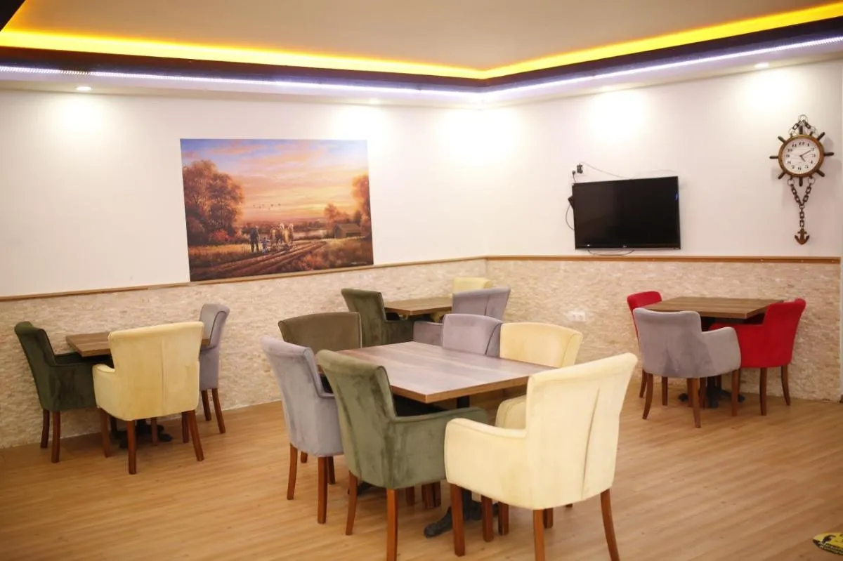 Image 2 of Özhan Hotel
