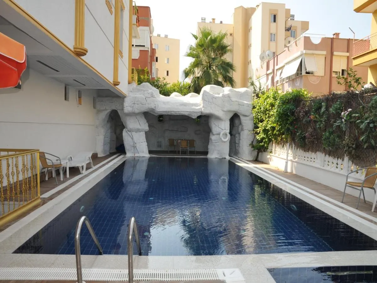 Image 3 of Perlo Hotel City