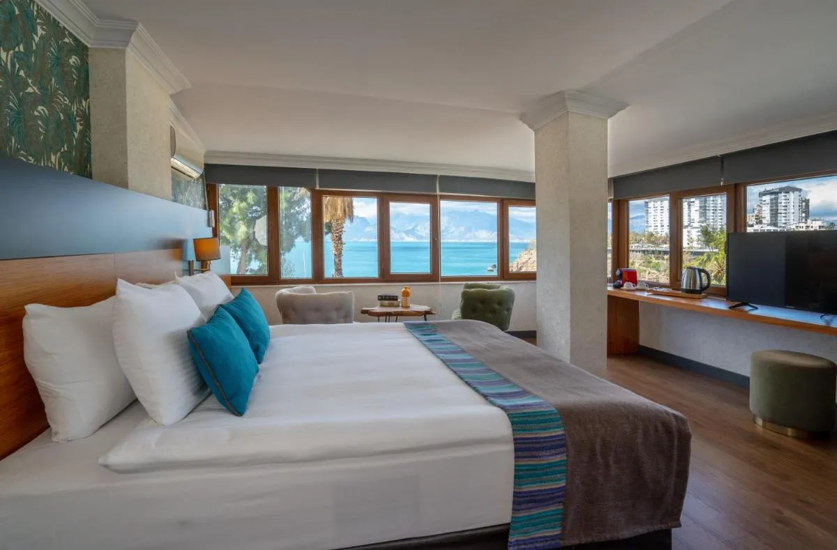 Image 1 of Qinn Hotel