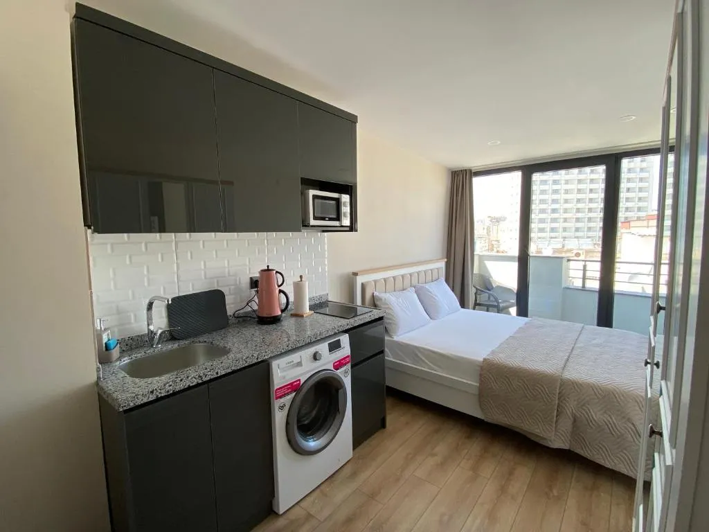 Image of Royal Homes 704