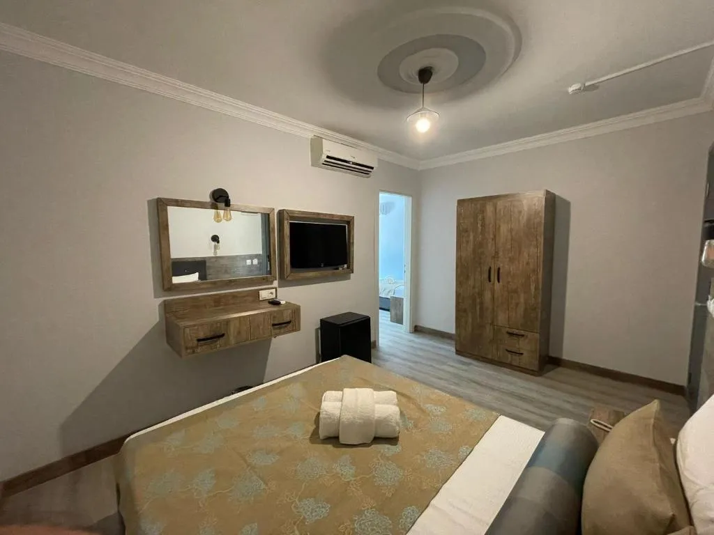 Image of Seven City Hotel