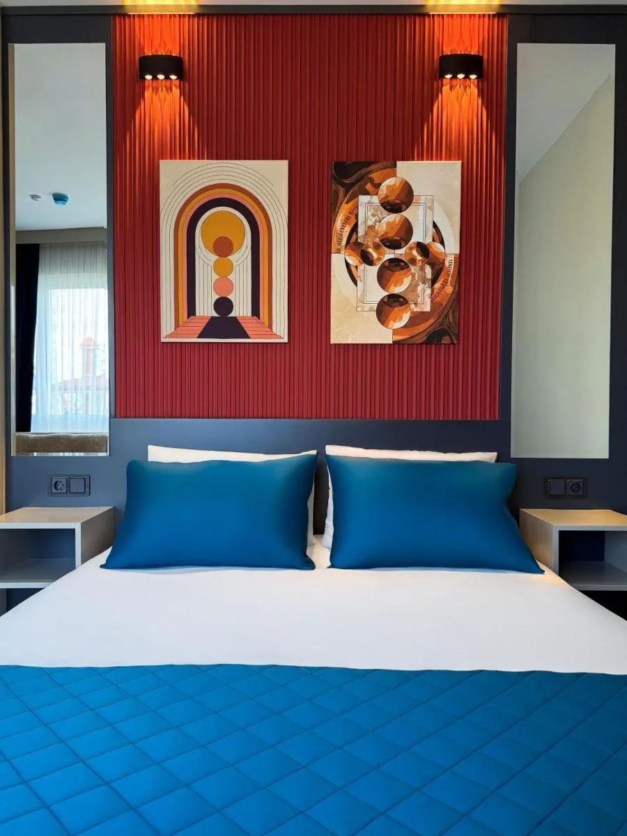 Image 3 of Sky Luxe Hotel