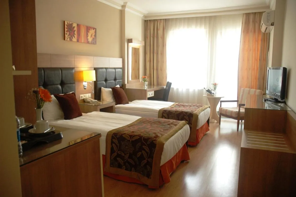 Image 5 of Suite Laguna Otel