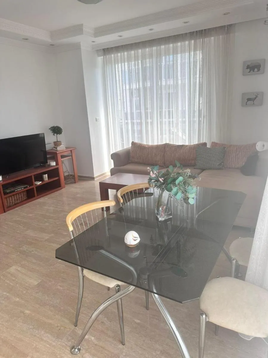 Image 4 of 2 Bedroom Renovated Apartment