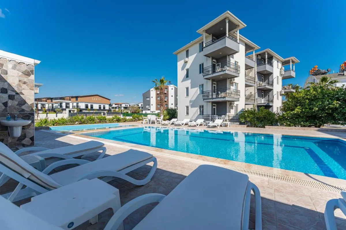 Image 3 of ASSOS APART BELEK