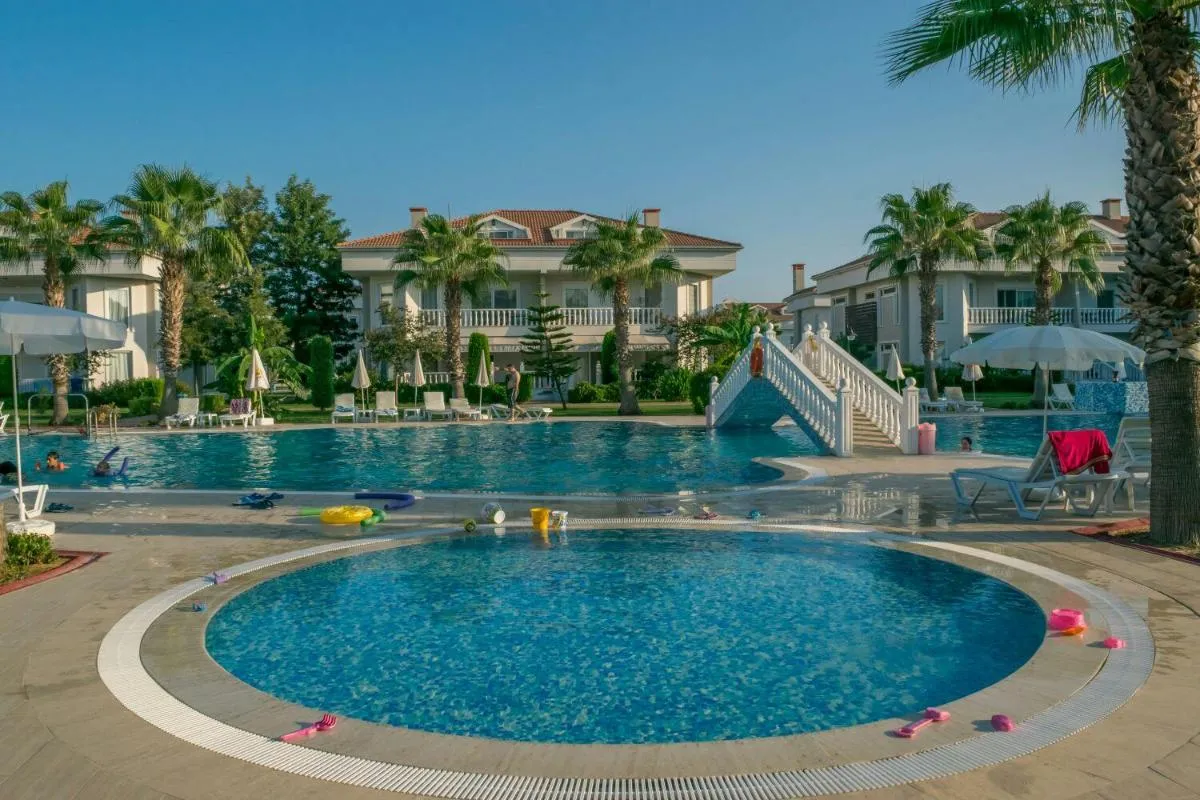 Image 3 of BlueHomes Villas