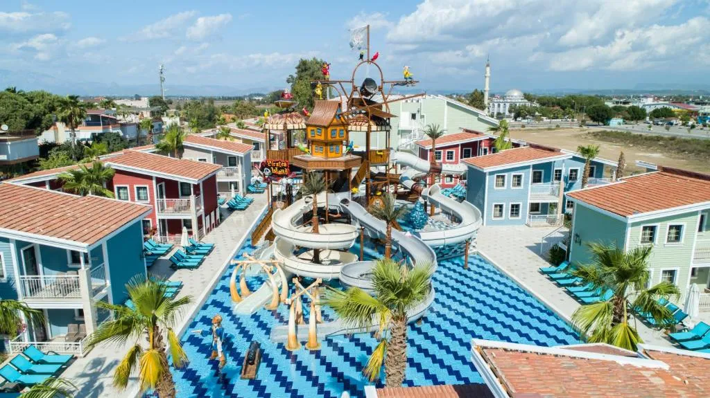 Image of Crystal Club World of Colours