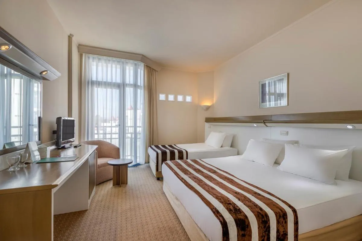 Image 1 of Green Max Hotel