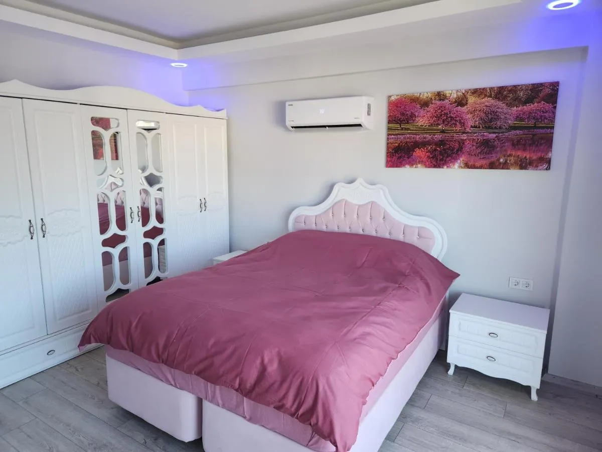 Image 1 of Incredible luxury villa 3 bedrooms and a hall
