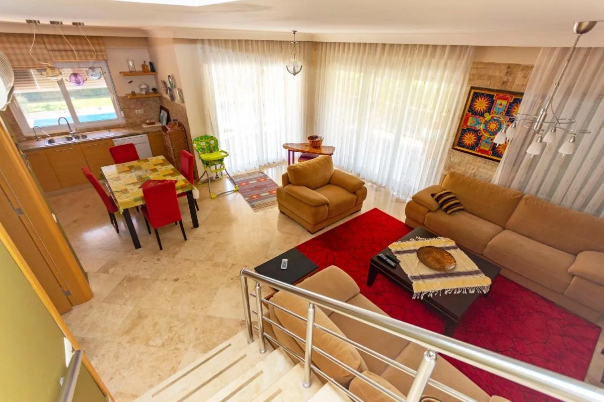 Image 4 of Paradise Town Villa ART