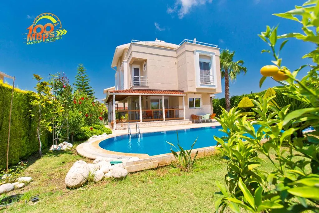 Image of Paradise Town Villa ART