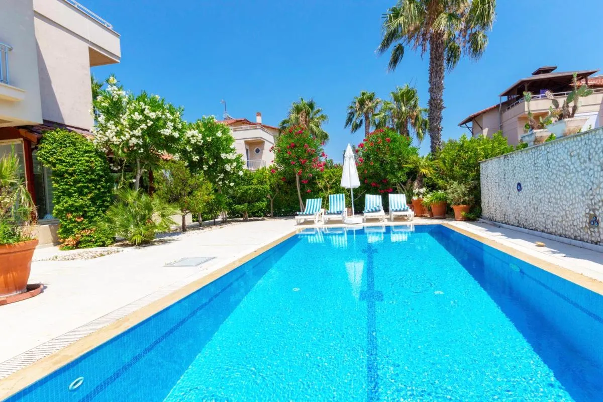 Image 3 of Paradise Town Villa Beldora