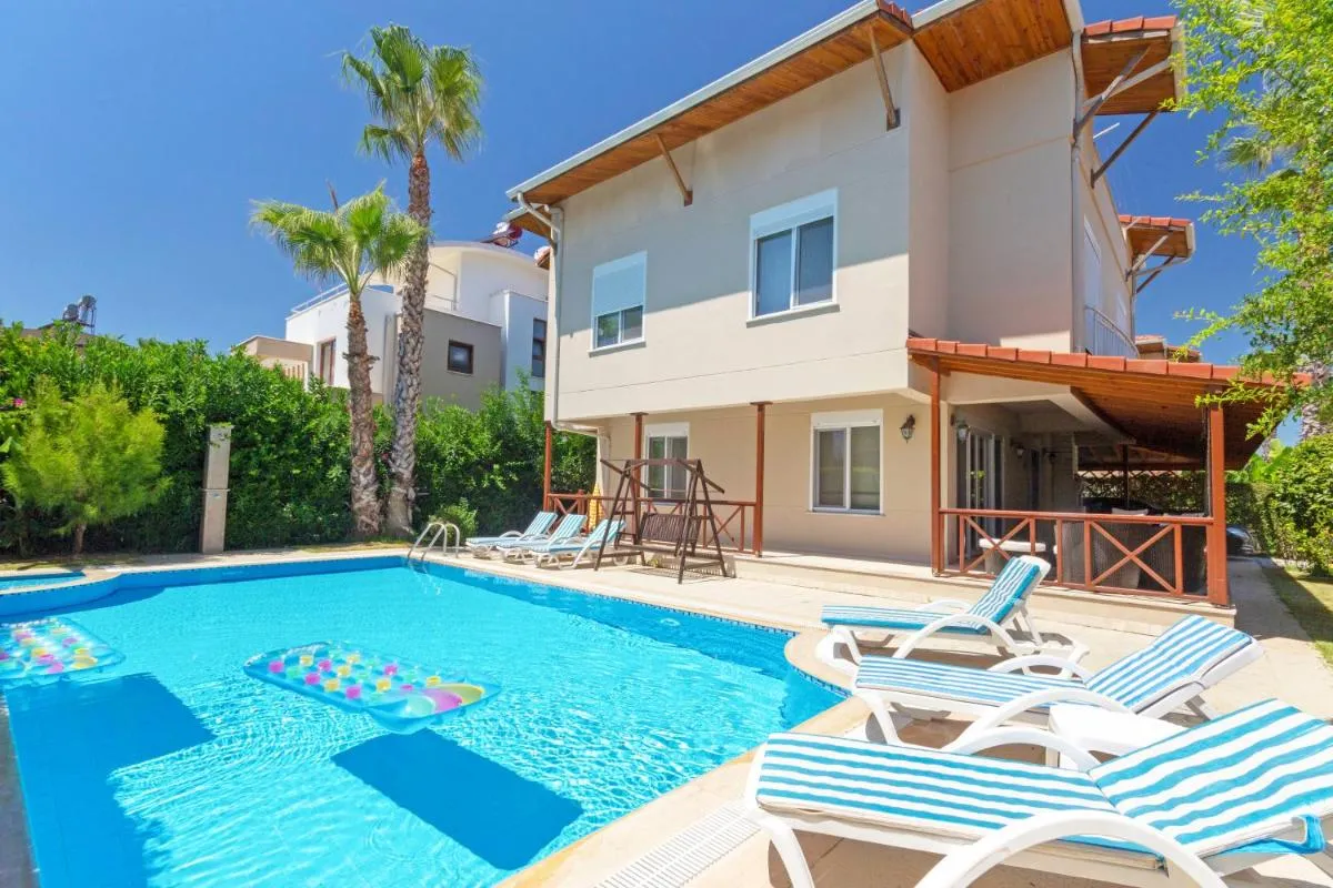 Image 3 of Paradise Town Villa Belmaria