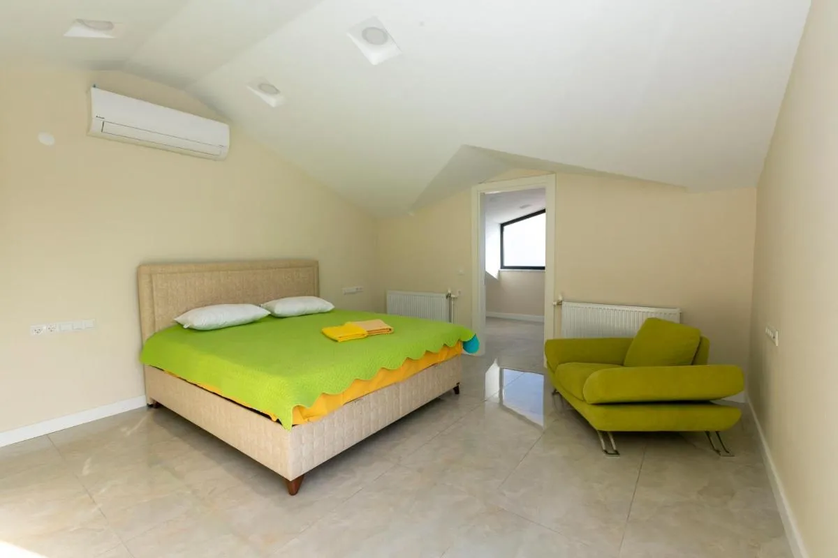 Image 1 of Paradise Town Villa Estella