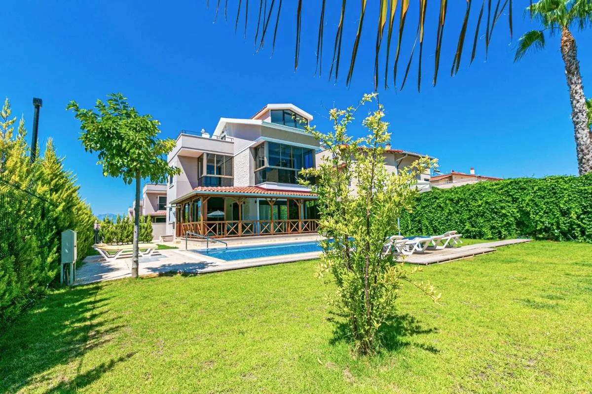 Image 6 of Paradise Town Villa Estella
