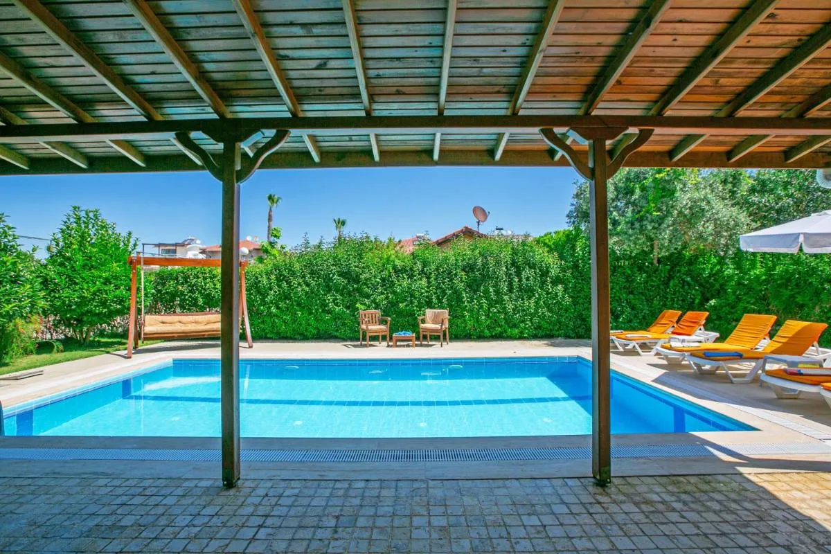 Image 3 of Paradise Town Villa Hazel