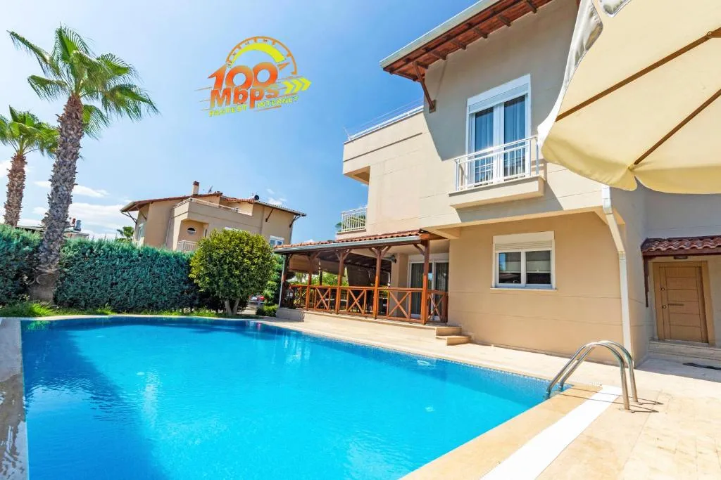 Image of Paradise Town Villa Lucky