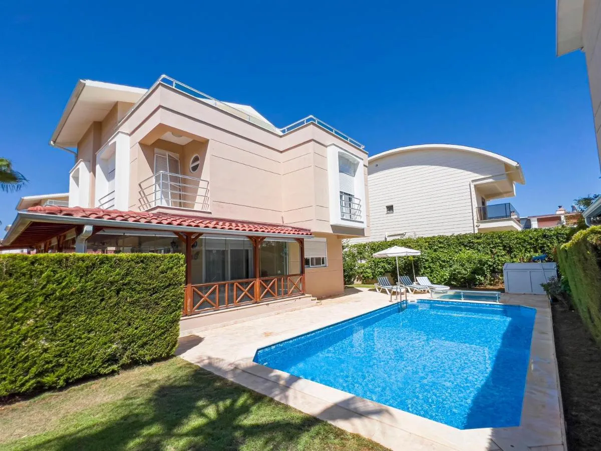 Image 3 of Paradise Town Villa Marina