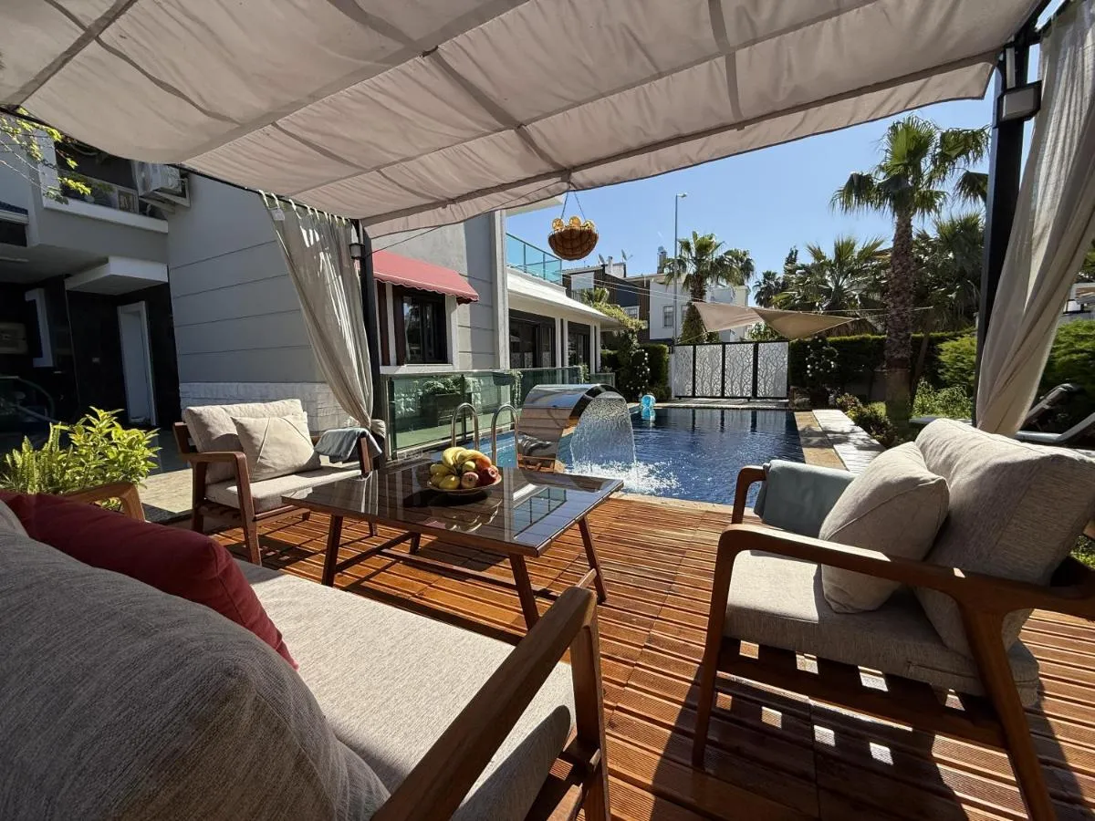 Image 3 of Villa Annabèll1 with Swimming pool and Jacuzzi, 3 floors